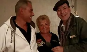 Molto uscita culo con dildo e culo foto donne nude over 60